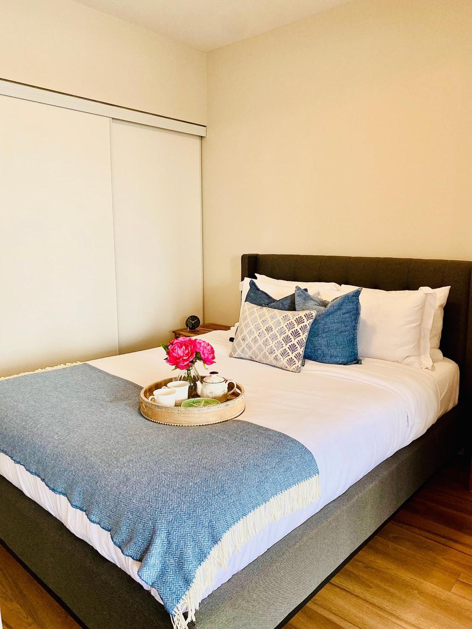 Central Toronto Suite - Free Parking, City Views, Near Cn Tower Εξωτερικό φωτογραφία